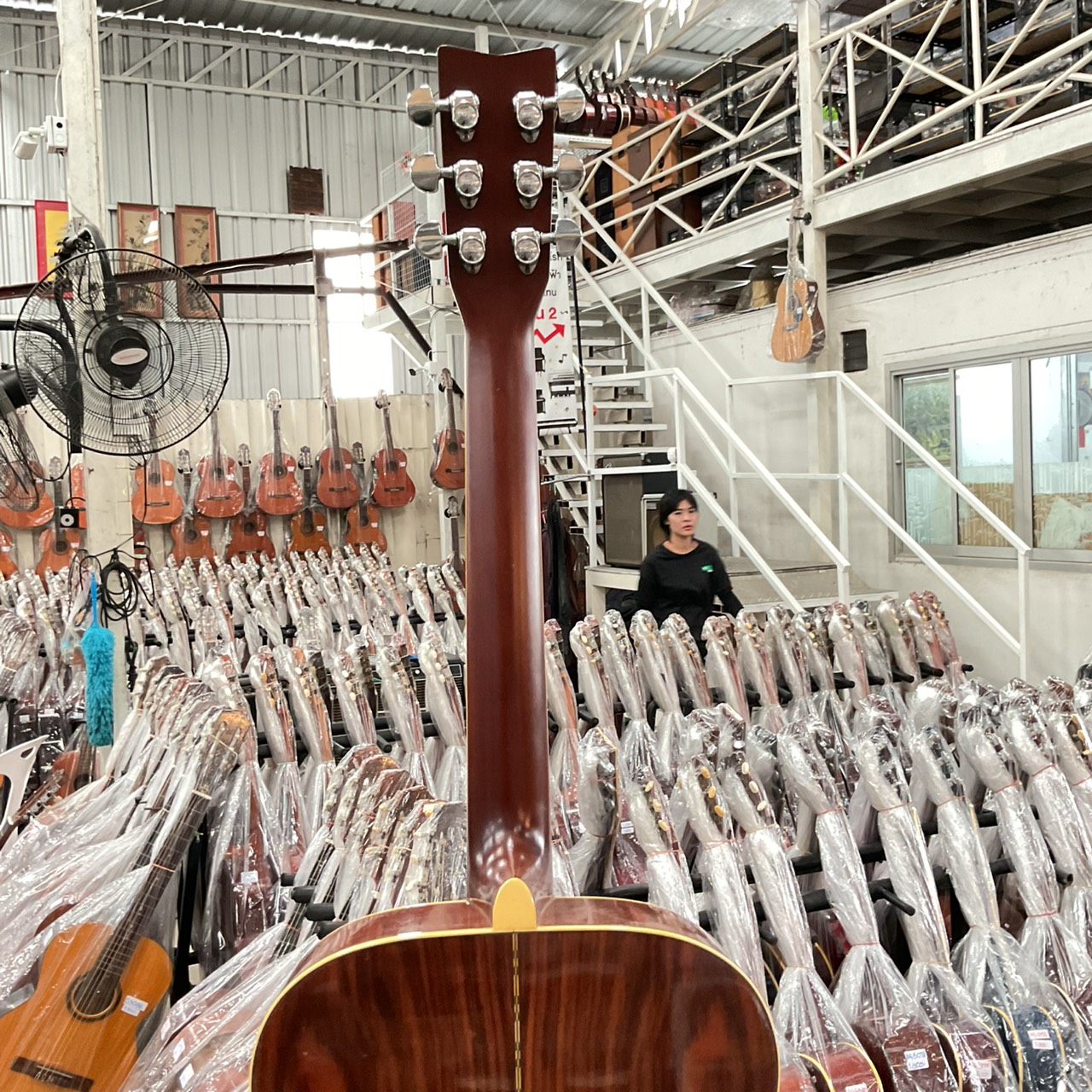 กีต้าร์โปร่ง YAMAHA : FG-252B