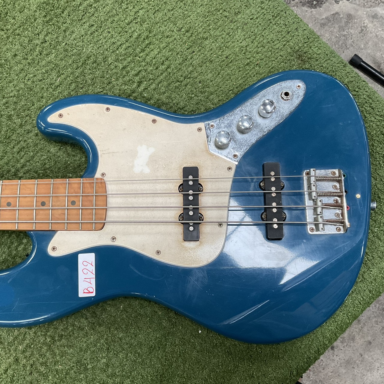 กีต้าร์เบส Flavor