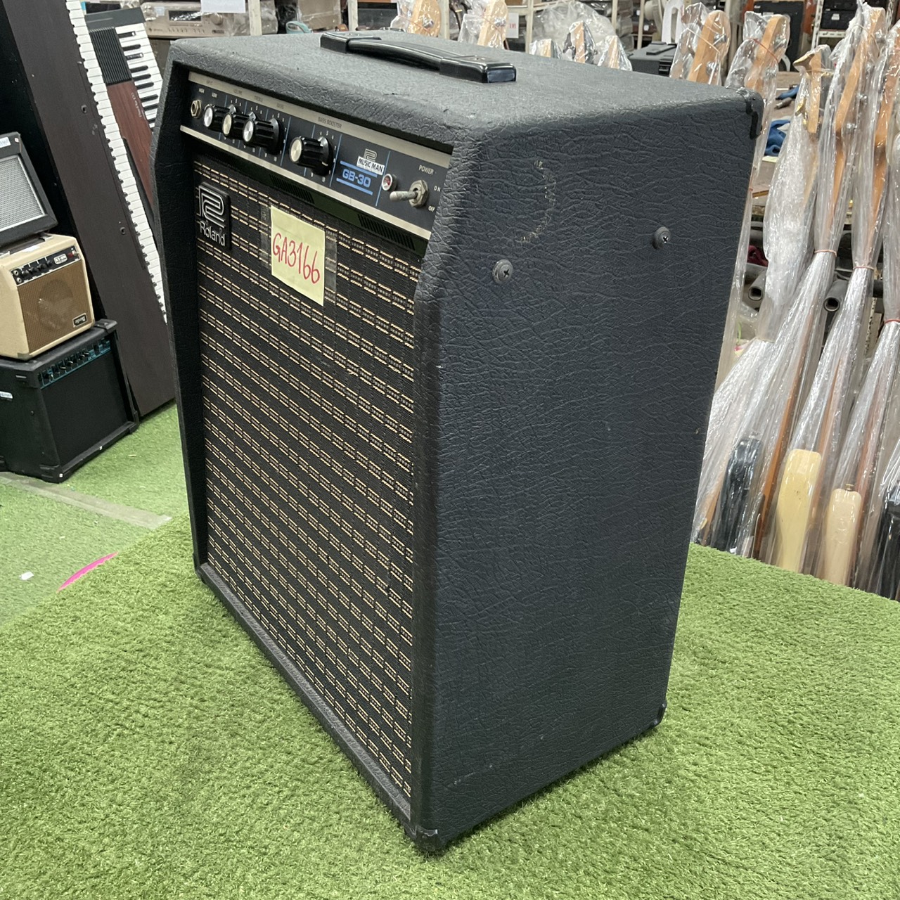 แอมป์กีต้าร์ Roland : GB-30