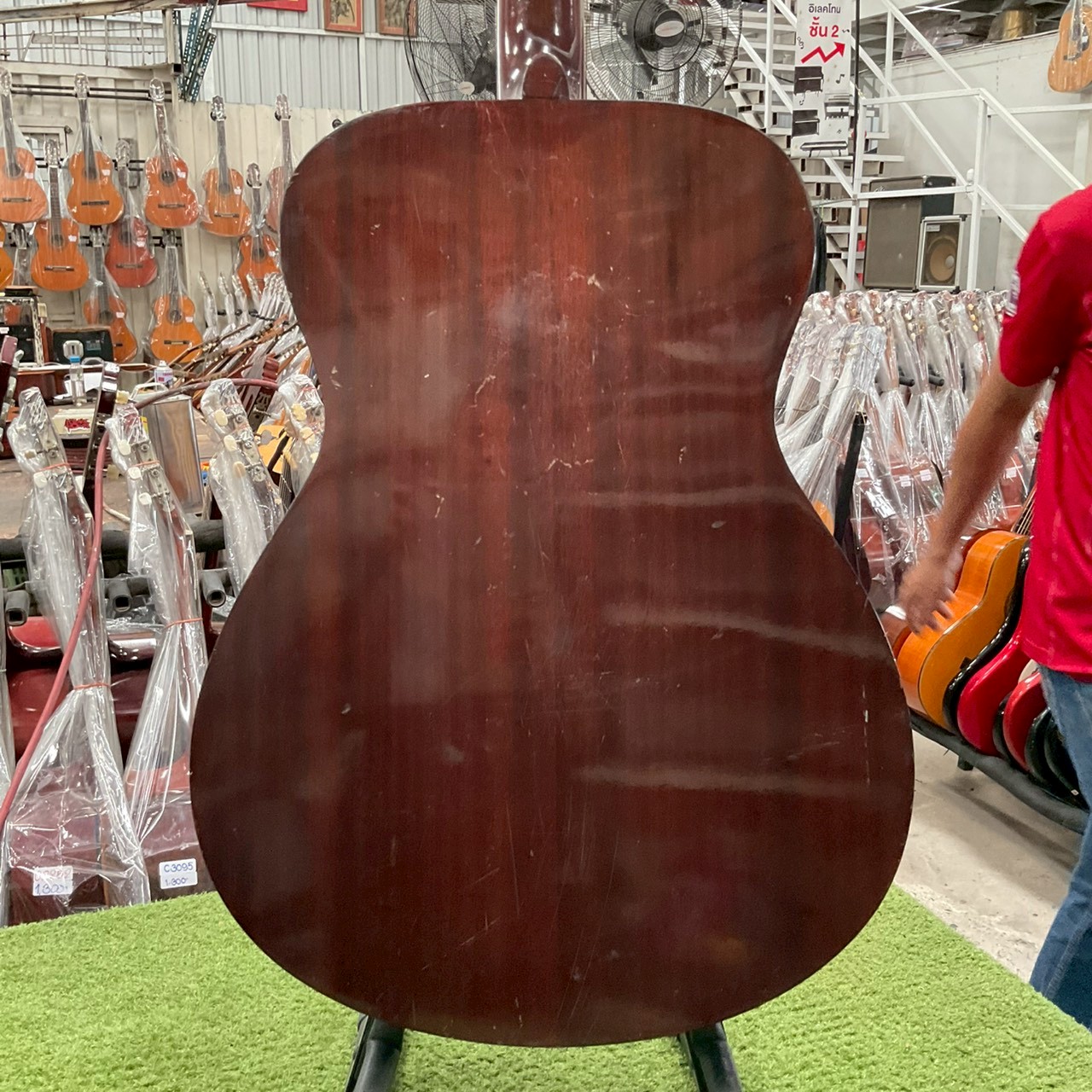 กีต้าร์โปร่ง YAMAHA : FG-130