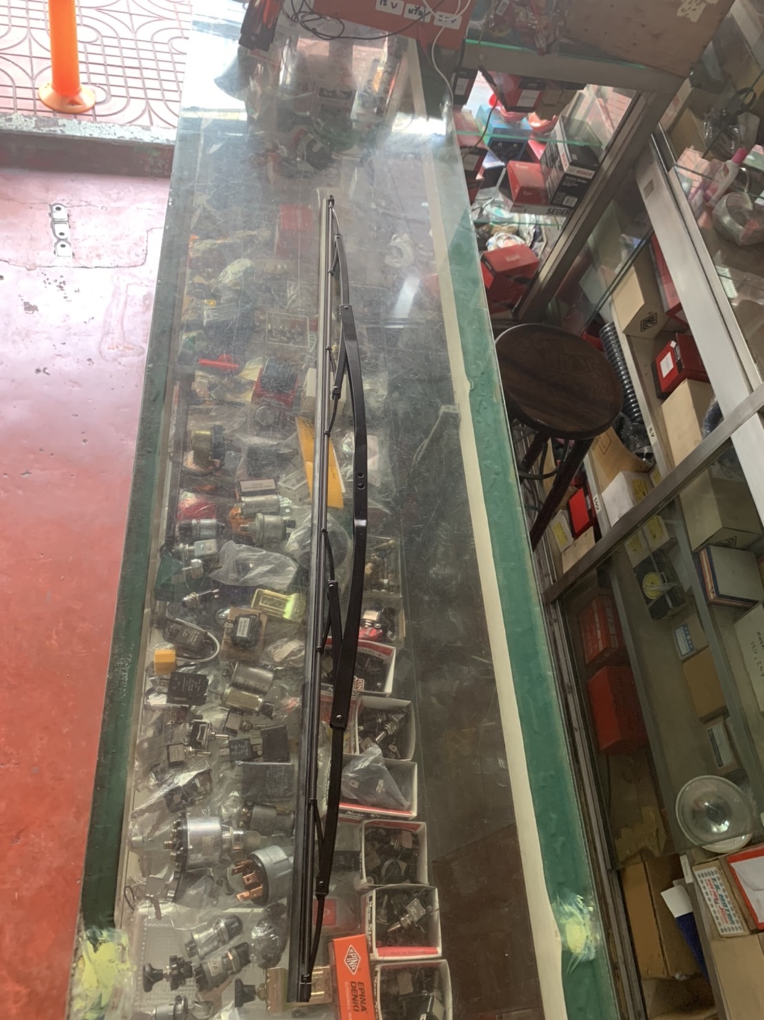 ใบปัดน้ำฝน ก้านปัด รถบรรทุก รสบัส 40 นิ้ว (100 cm)