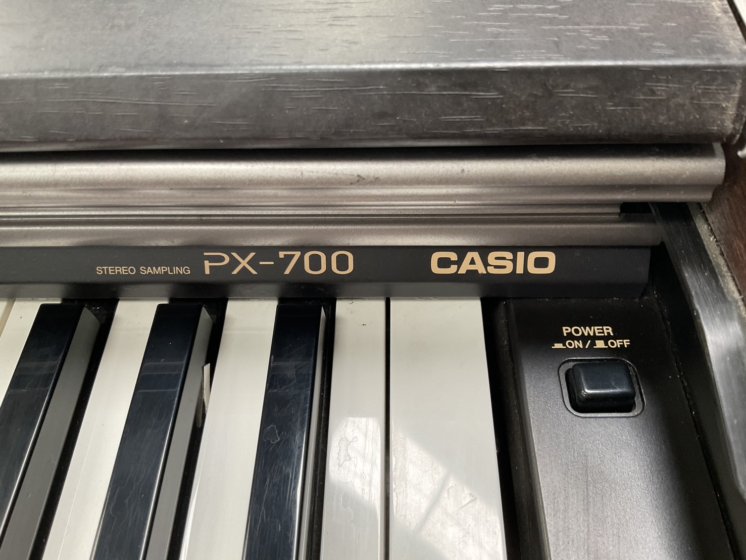 เปียโน CASIO : PX-700 สินค้าไม่พร้อมใช้งาน (ต้องซ่อม)