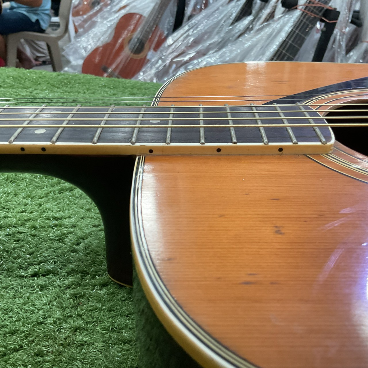 กีต้าร์โปร่ง YAMAHA : FG-201