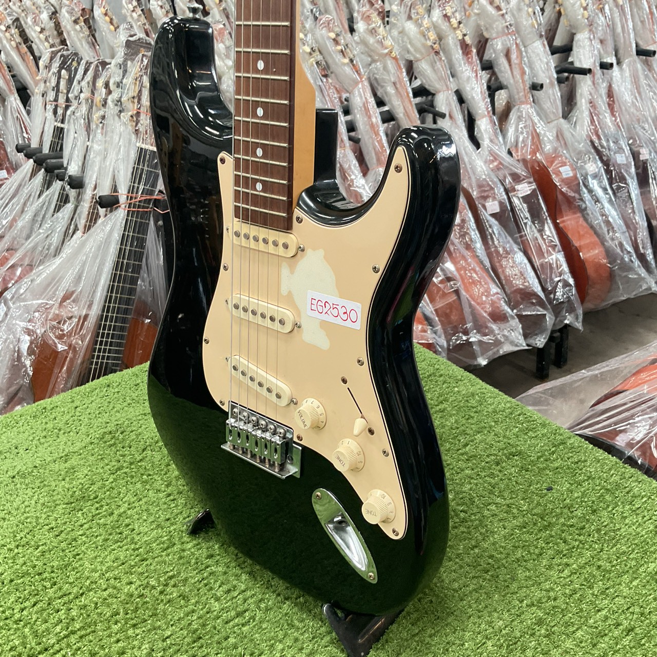 กีต้าร์ไฟฟ้า Prologue