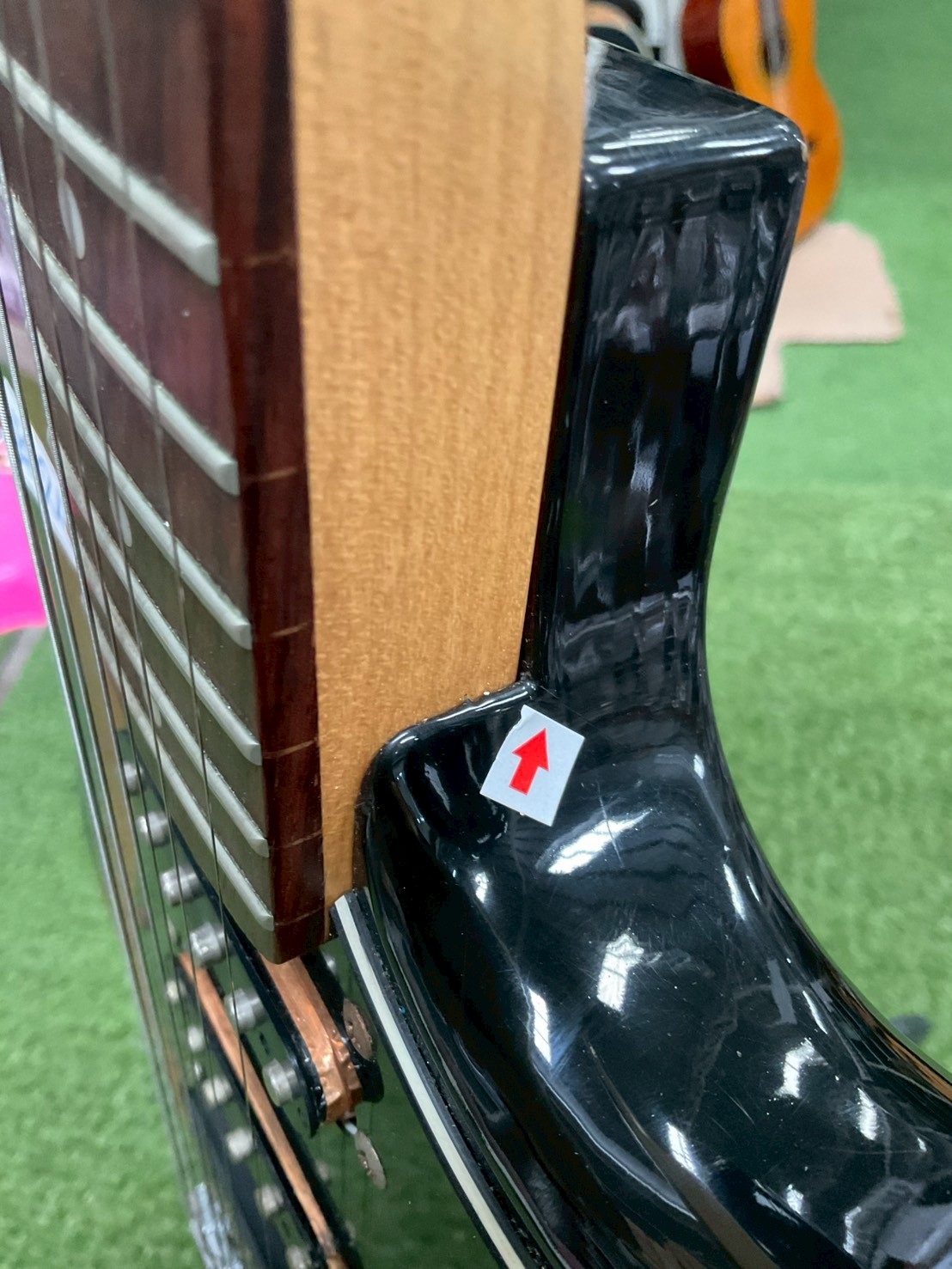 กีต้าร์ไฟฟ้า Legend