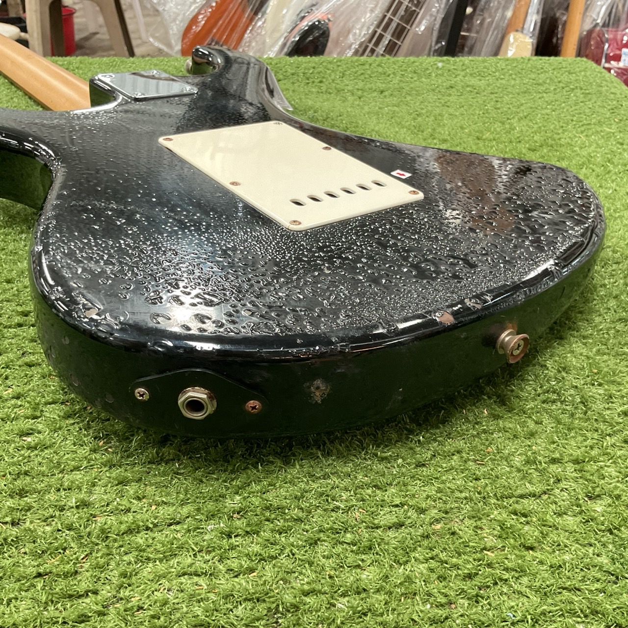 กีต้าร์ไฟฟ้า YAMAHA :EG-112