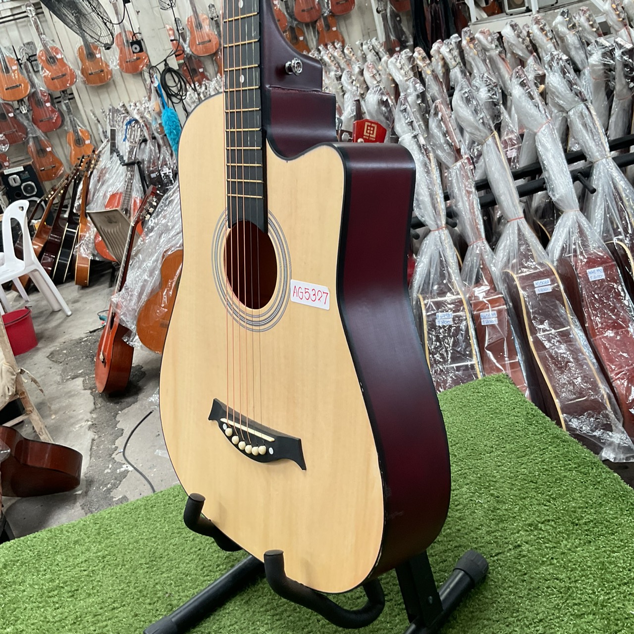 กีต้าร์โปร่ง FenLin