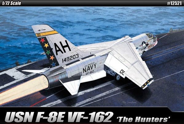โมเดลเครื่องบินจำลอง Academy ขนาด 1/72 AC12521 USN F-8E VF-162 "The Hunters"