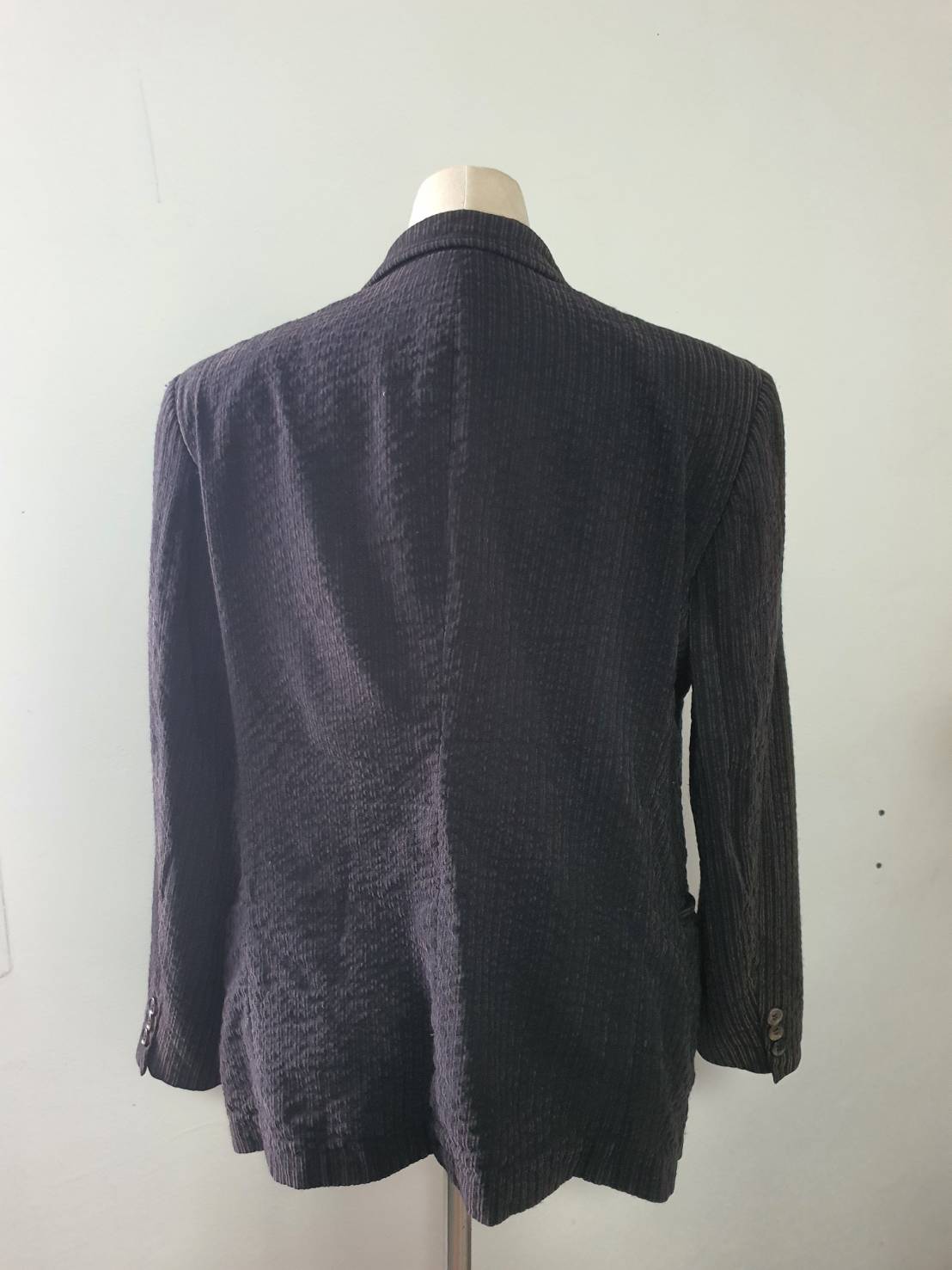 SUITC0031 เสื้อทรงสูท มือสอง ลูกฟูก สีดำลาย ARMANI อก 40 นิ้ว