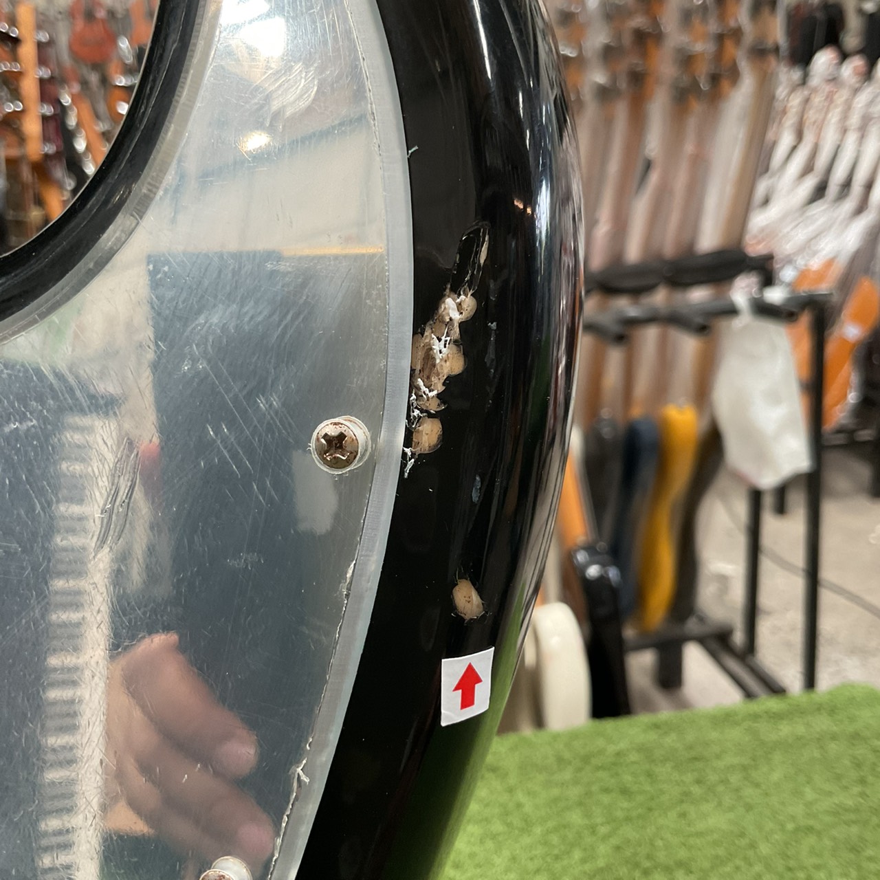 กีต้าร์เบส BUSKER'S