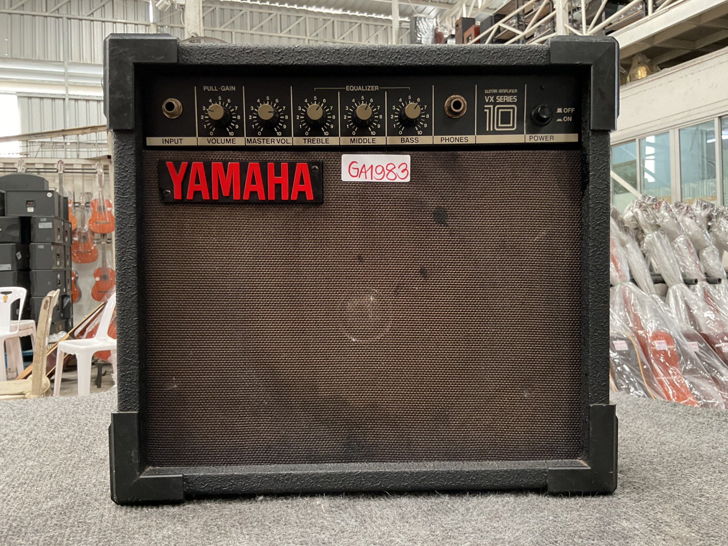 แอมป์กีต้าร์ YAMAHA : VX10