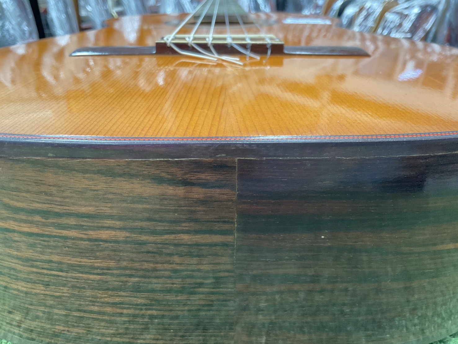 กีต้าร์คลาสสิค ยี่ห้อตามภาพ