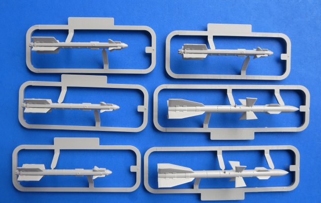 โมเดลเครื่องบิน Great Wall Hobby 1/48 L4811 MIG-29 9-12 Late Type “Fulcrum ”