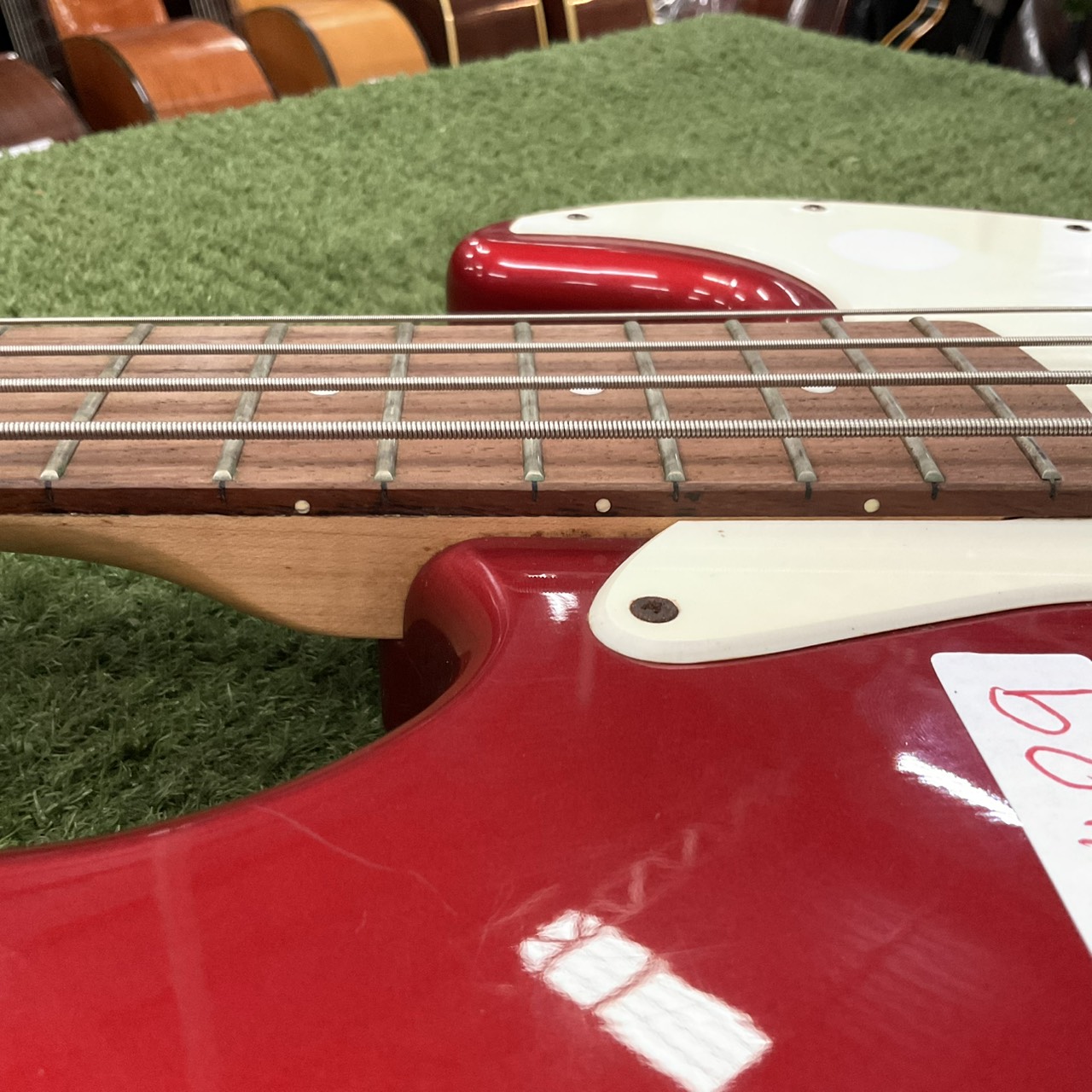 กีต้าร์เบส BUSKER'S