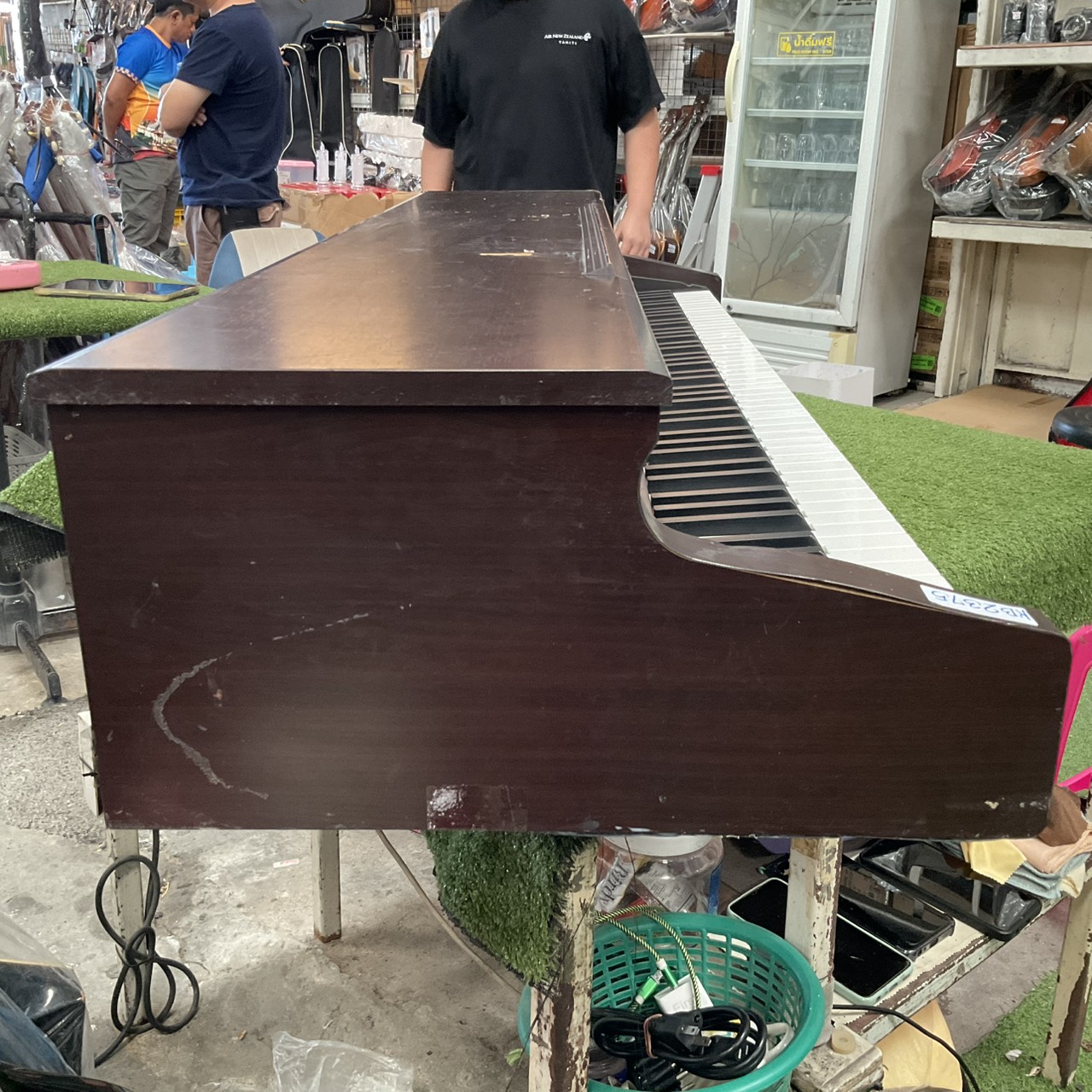 เปียโน KORG : C-3200