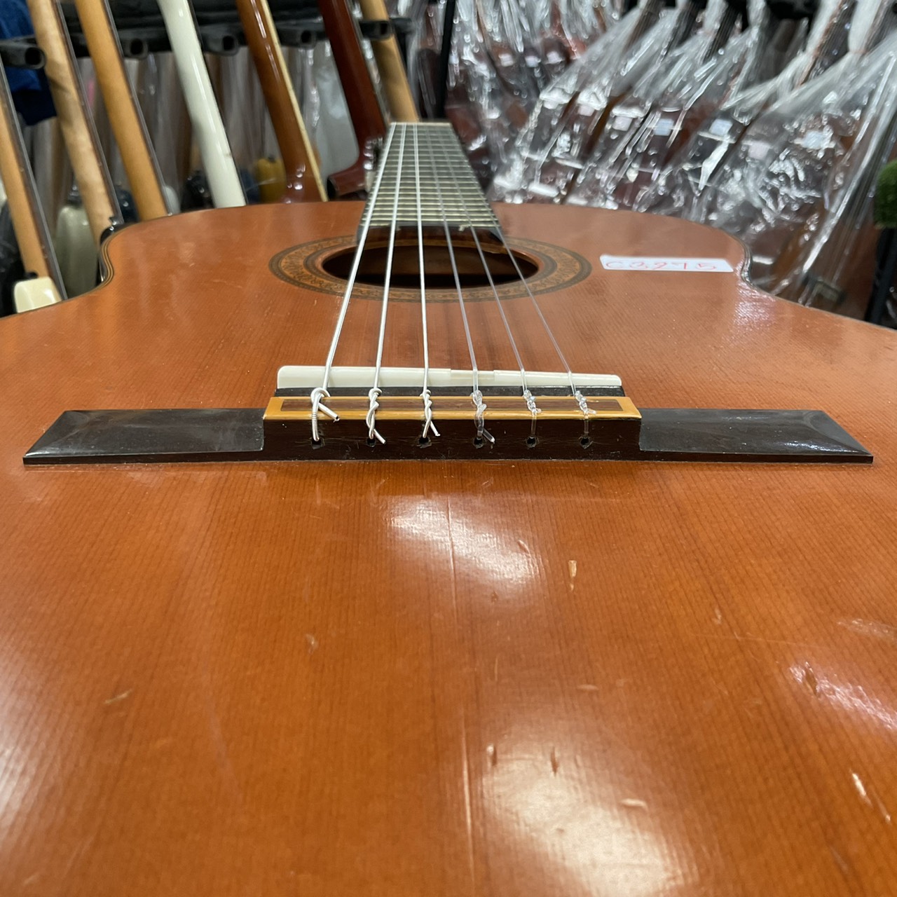 กีต้าร์คลาสสิค YAMAHA : C-180