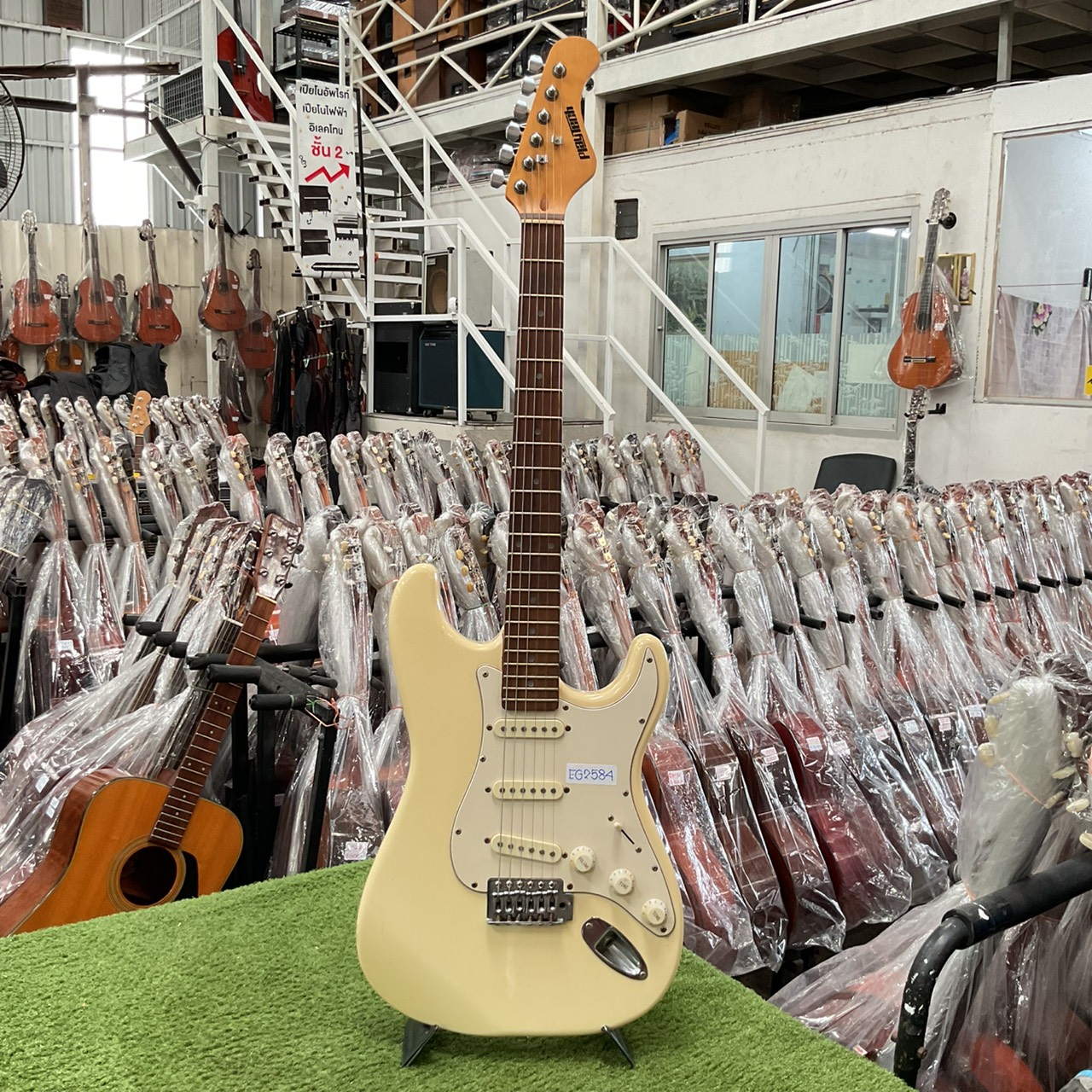 กีต้าร์ไฟฟ้า PlayTech