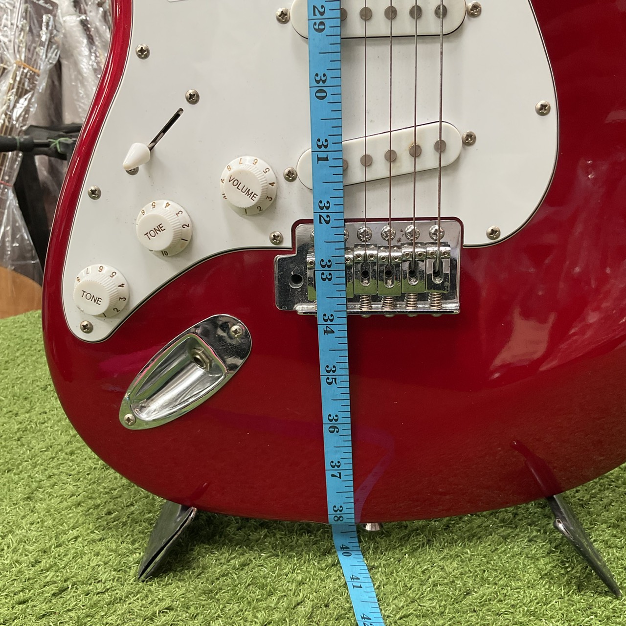 กีต้าร์ไฟฟ้า Giannini (สำหรับมือซ้าย)