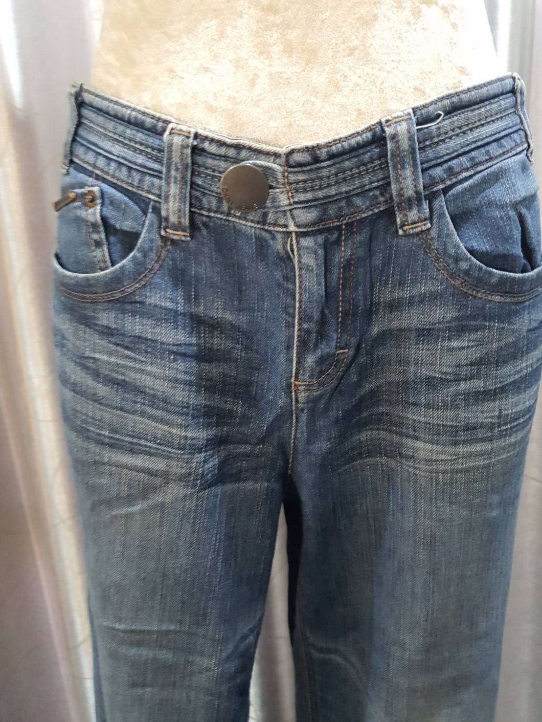 FF02122 -กางเกงยีนส์ มือสอง แบรนด์เนม DKNY JEANS เอว 28 นิ้ว