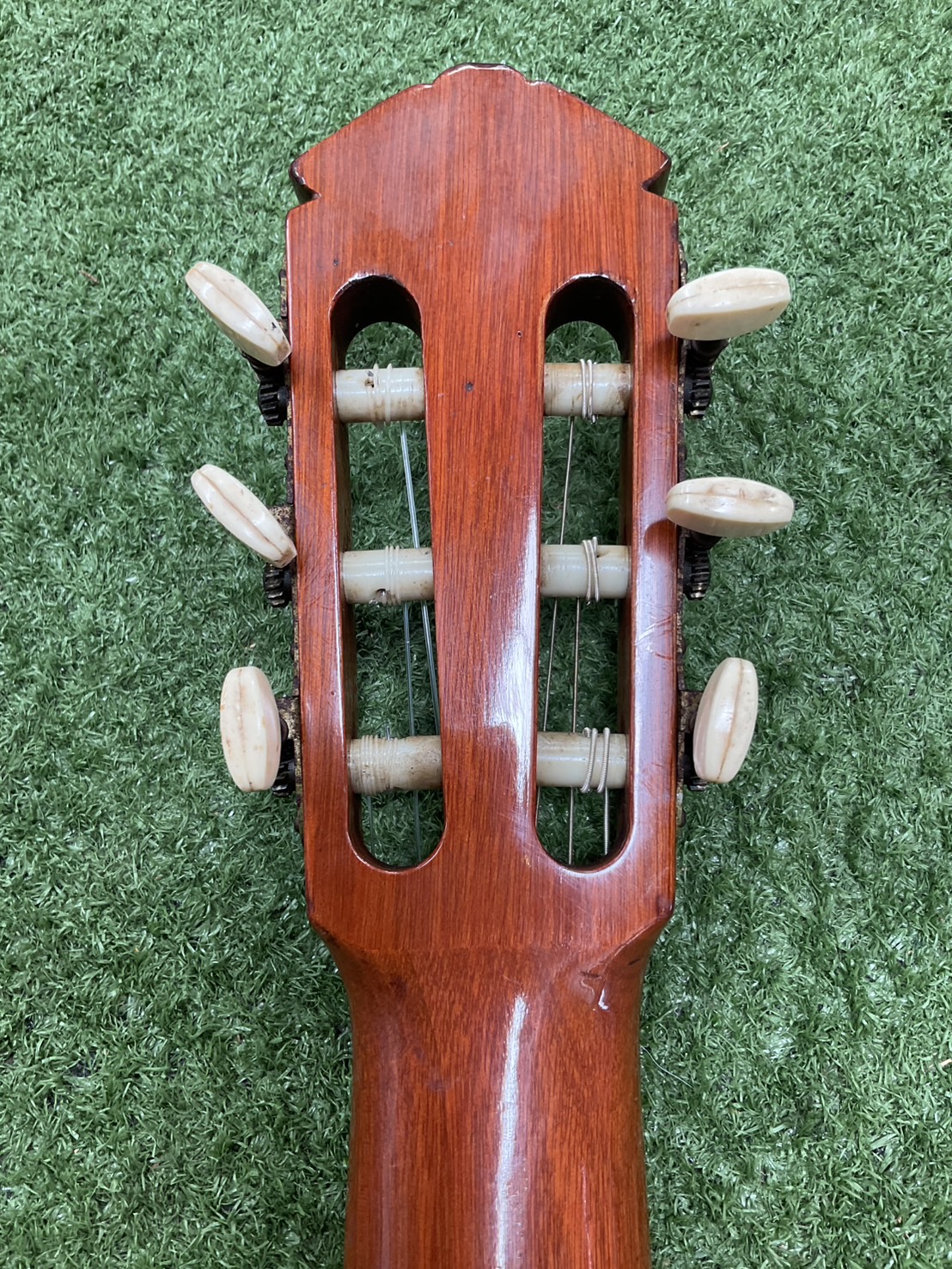 กีต้าร์คลาสสิค YAMAHA : G-70D