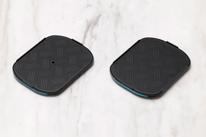 PUDU GRANDE SCALE BellaBot Plastic Model(Pre-order)