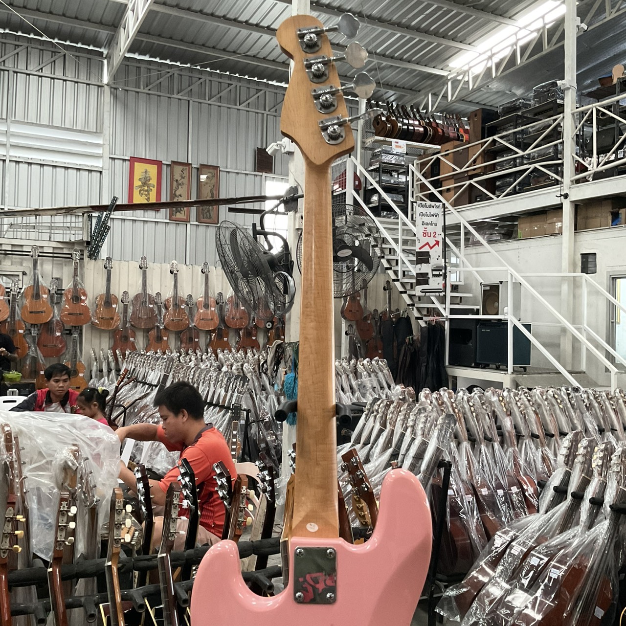 กีต้าร์เบส PhotoGenic