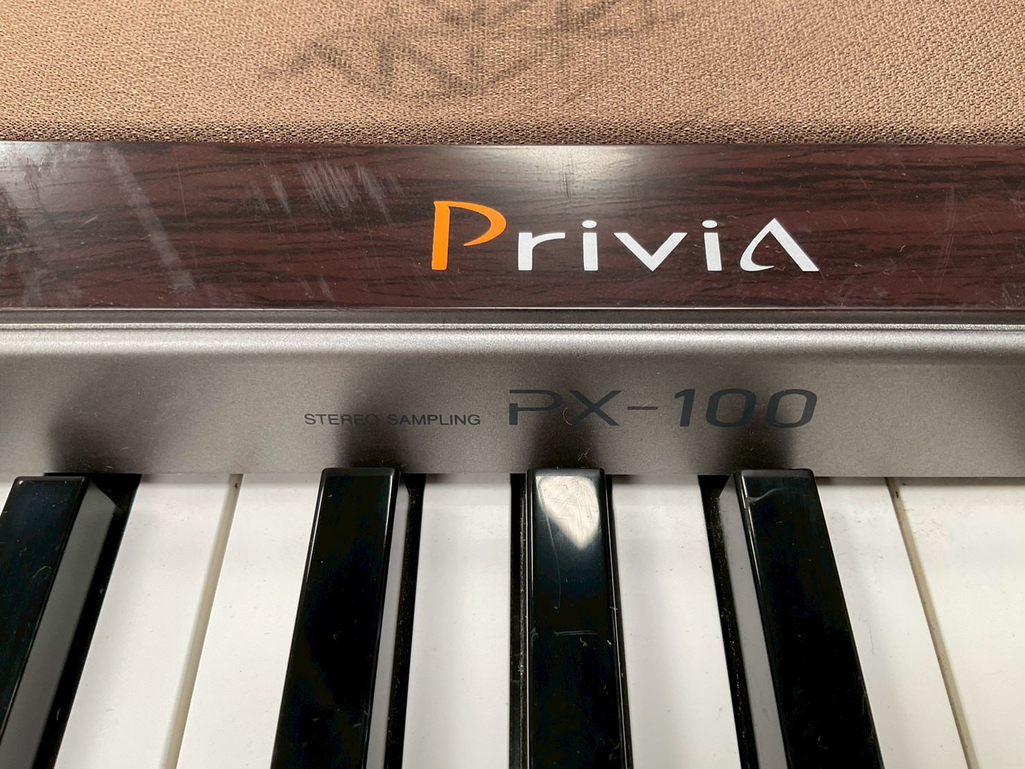 เปียโน CASIO : PX-100 สินค้าไม่พร้อมใช้งาน (ต้องซ่อม)