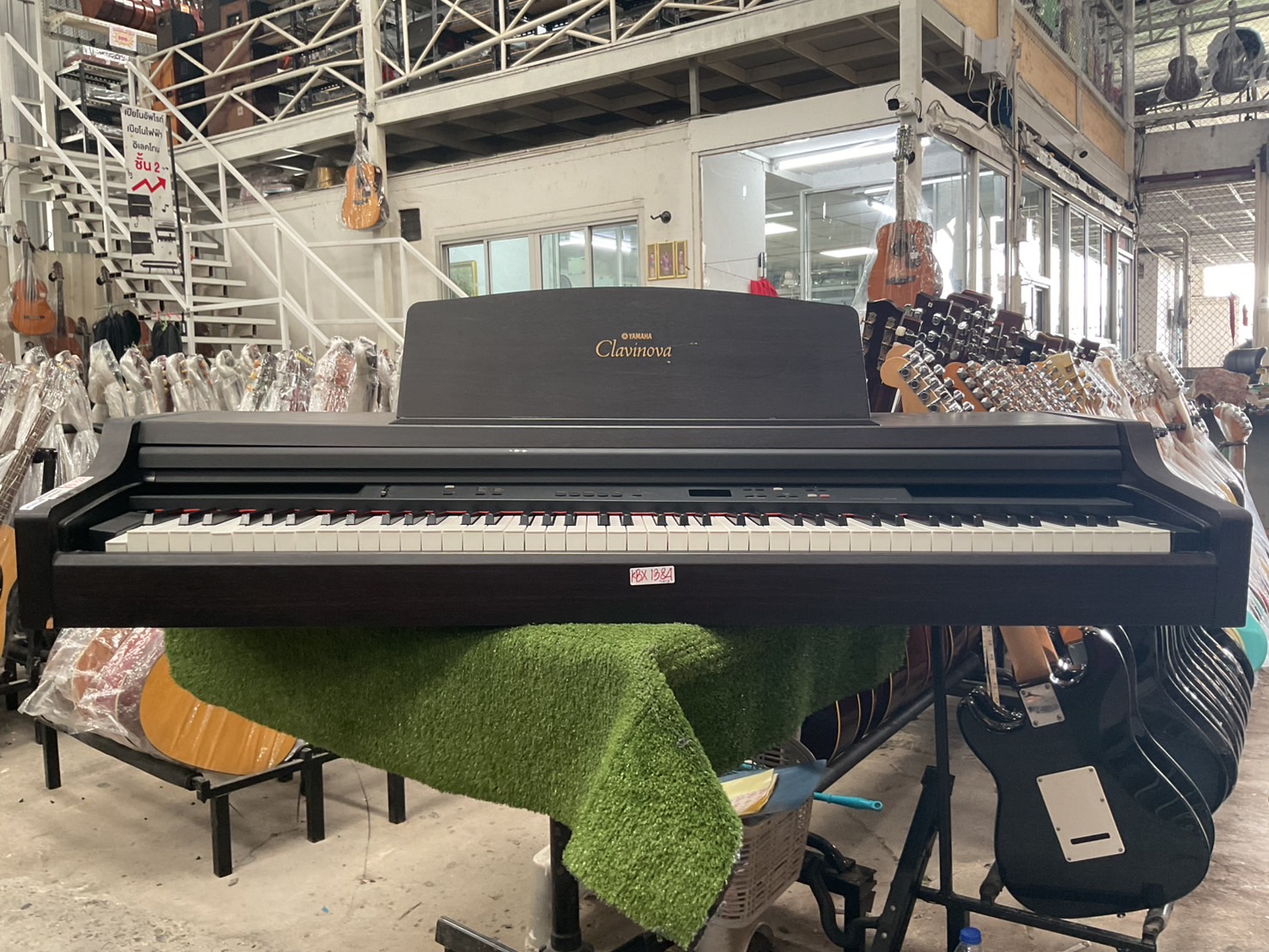 เปียโน YAMAHA : Clavinova CLP-820 สินค้าไม่พร้อมใช้งาน (ต้องซ่อม)