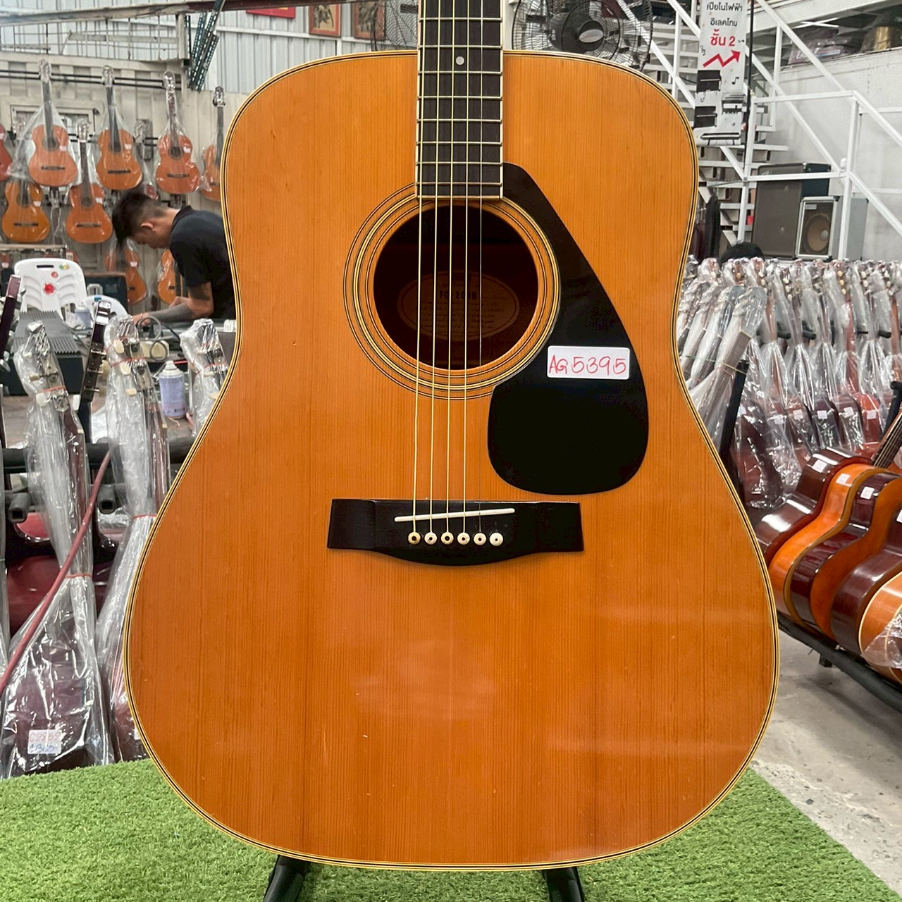 กีต้าร์โปร่ง YAMAHA : FG-201B