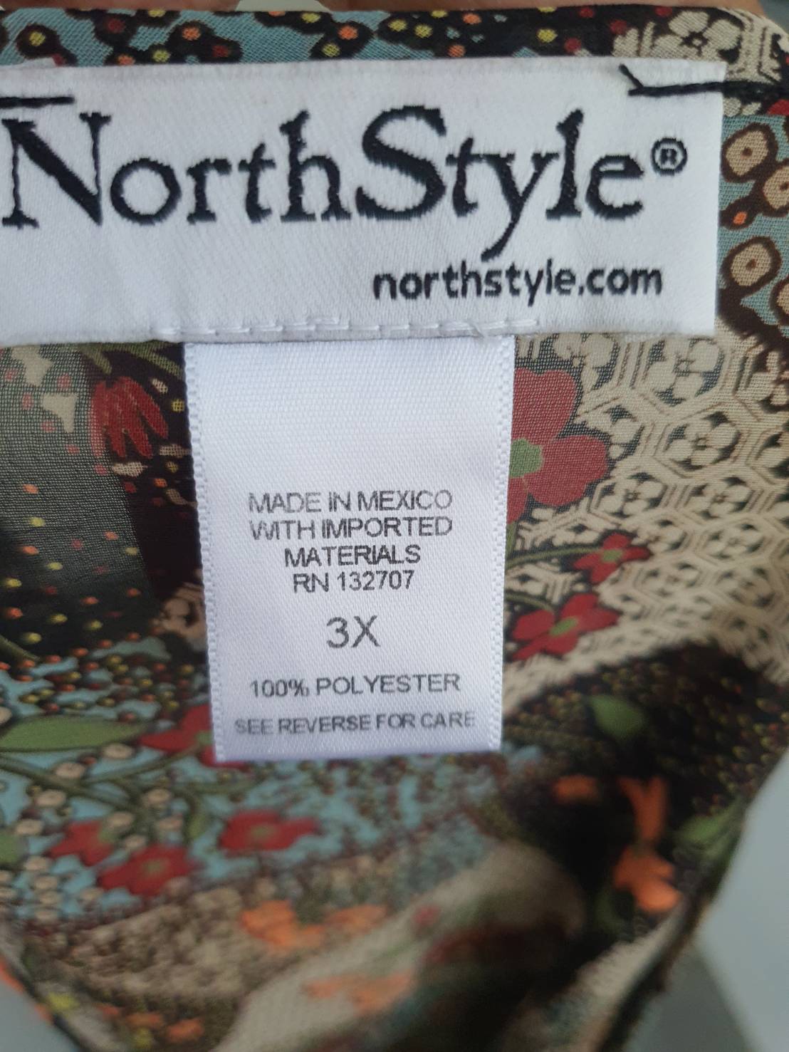FF05392 เสื้อผ้ามือสอง ชีฟอง ลายดอกไม้ แบรนด์ NorthStyle อก free-55 นิ้ว