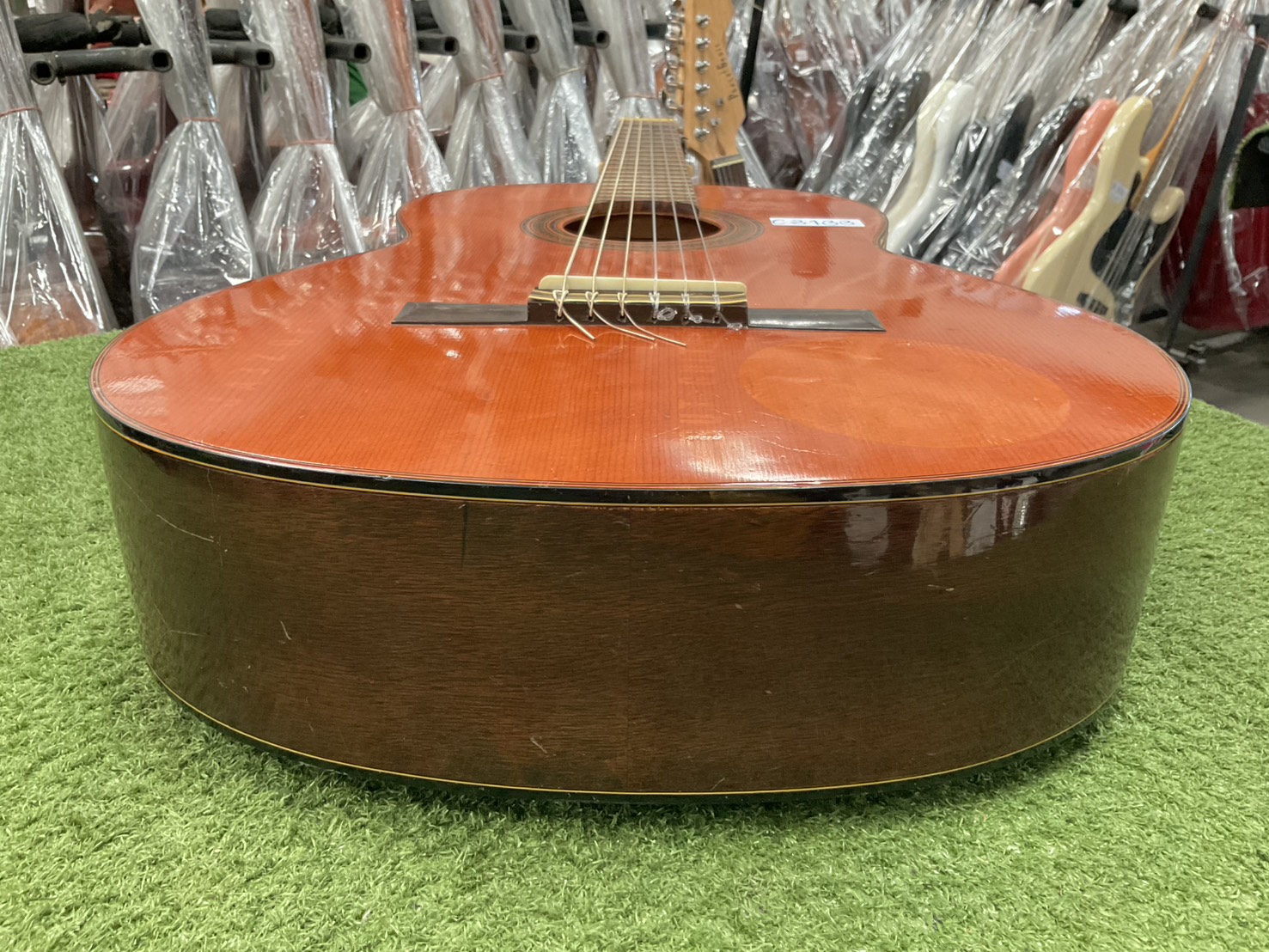 กีต้าร์คลาสสิค YAMAHA : G-70D