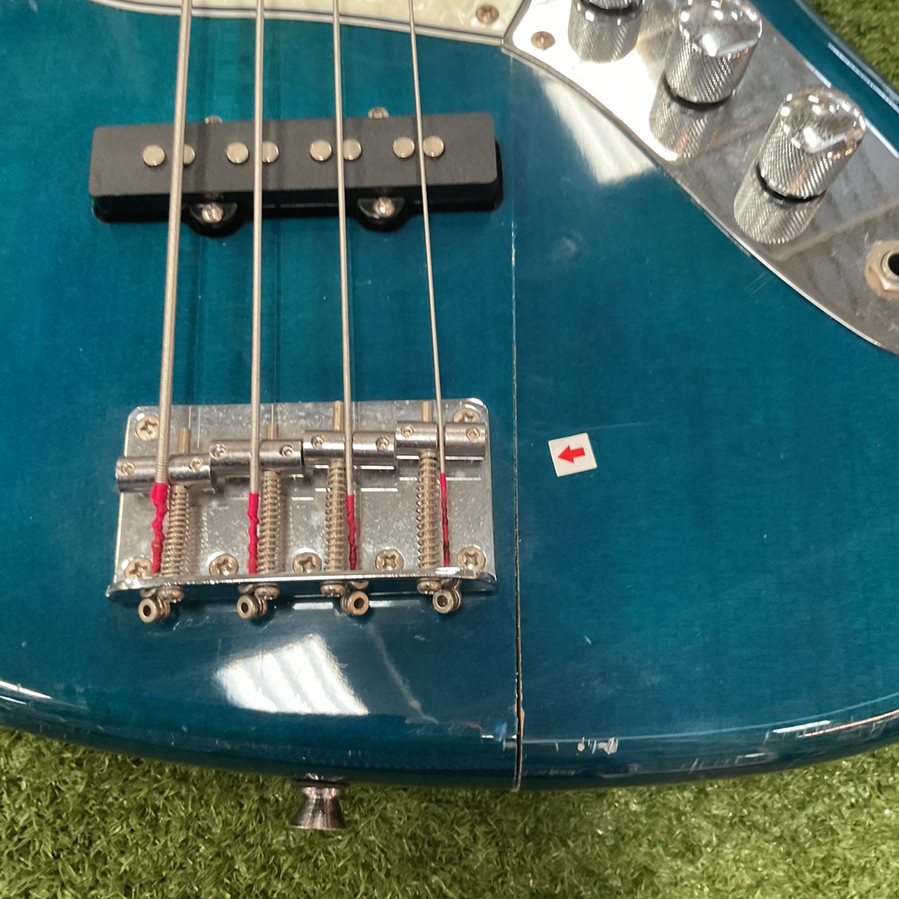 กีต้าร์เบส SELDER