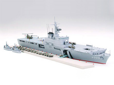 โมเดลเรือรบทามิย่า ขนาด 1/700 Tamiya TA31006 JDS (JMSDF Defence Ship) LST-4002 Shimokita