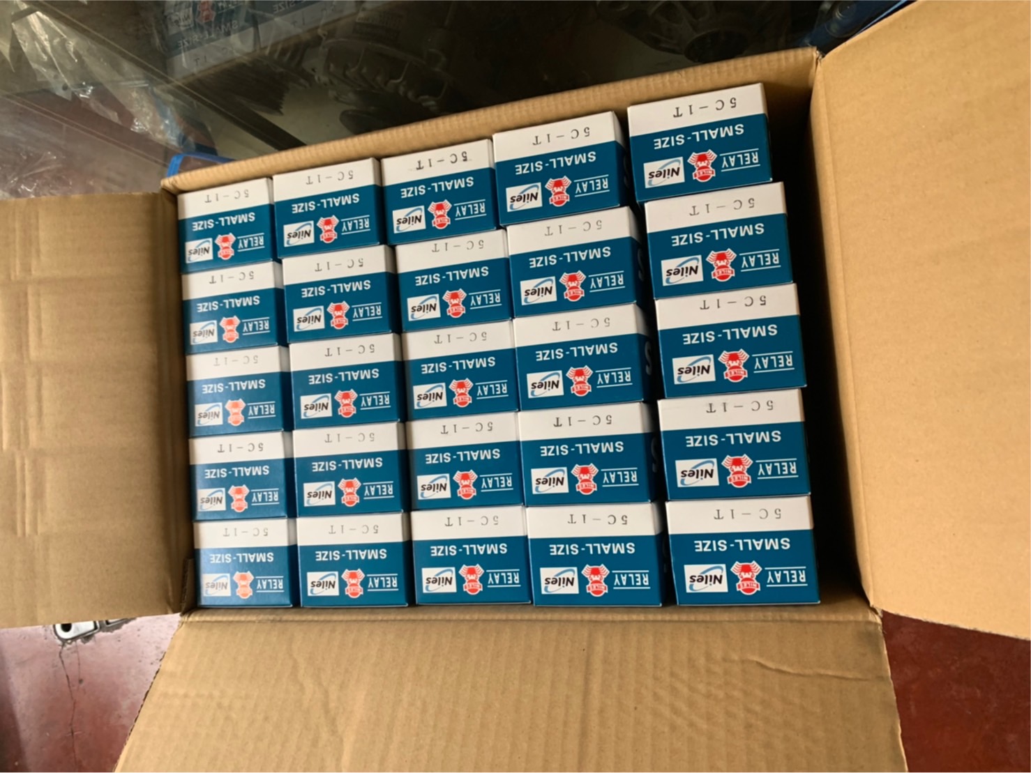 รีเลย์ตราปู 12V 24V