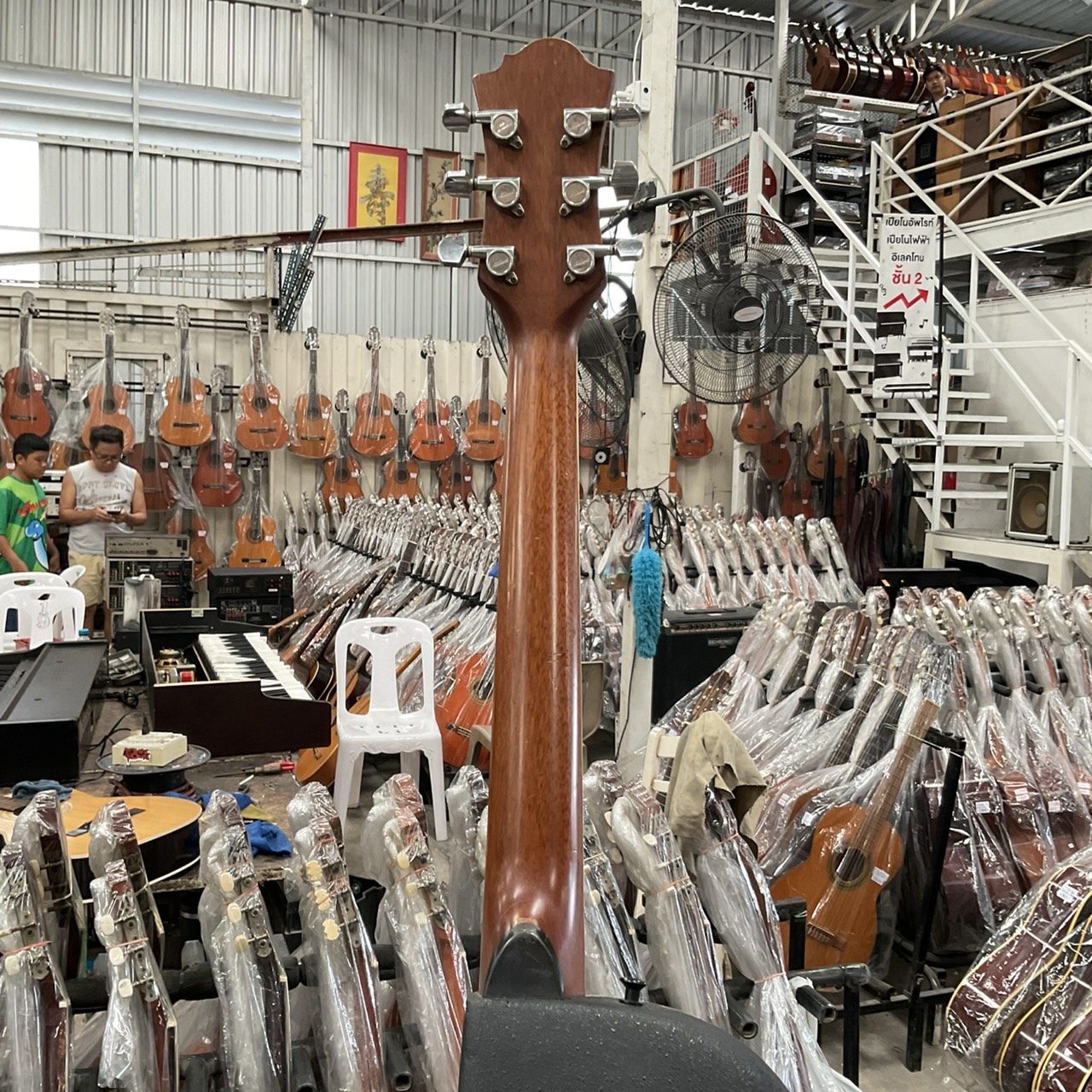 กีต้าร์โปร่งไฟฟ้า K-Garage : EA-400