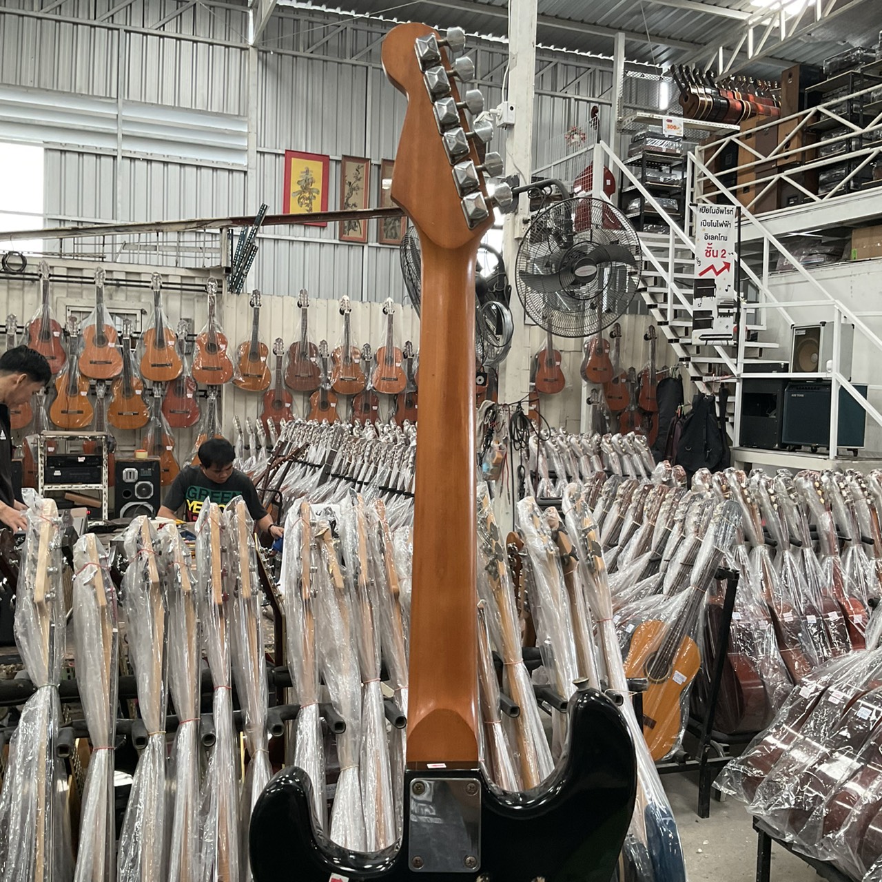 กีต้าร์ไฟฟ้า Photogenic : TRADITIONAL