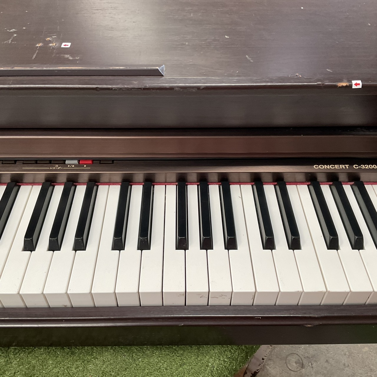 เปียโน KORG : C-3200