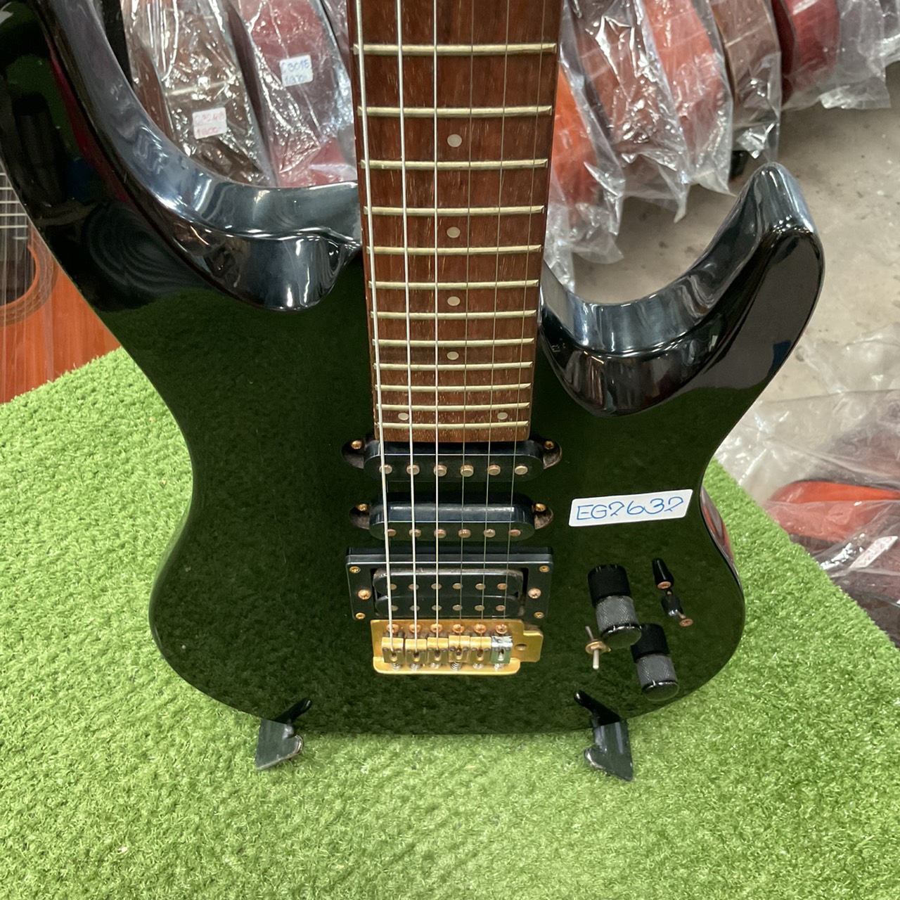 กีต้าร์ไฟฟ้า Aria Pro II : MAGNA