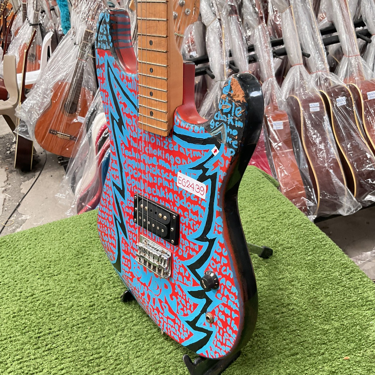 กีต้าร์ไฟฟ้า Photogenic