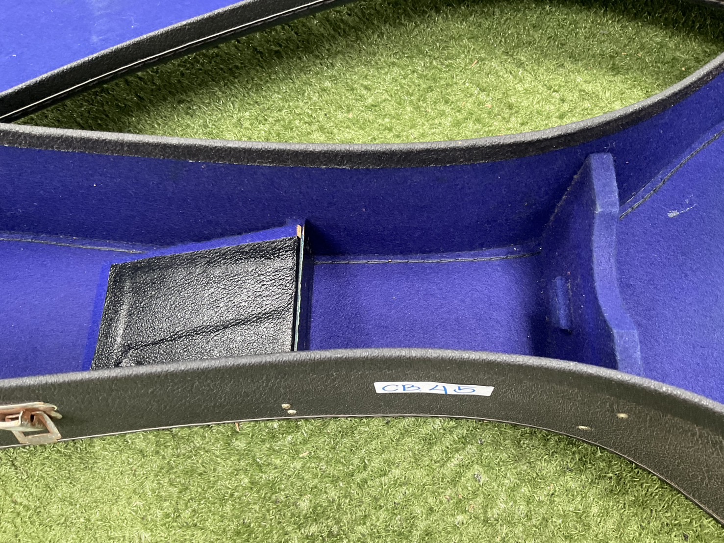 กล่องเคสกีต้าร์คลาสสิค