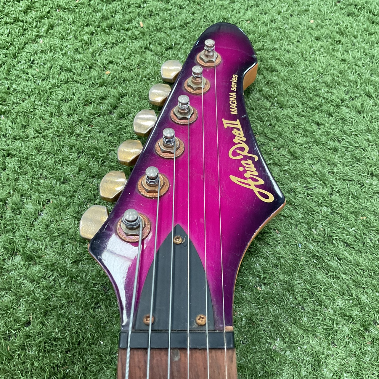 กีต้าร์ไฟฟ้า Aria Pro II : MAGNA