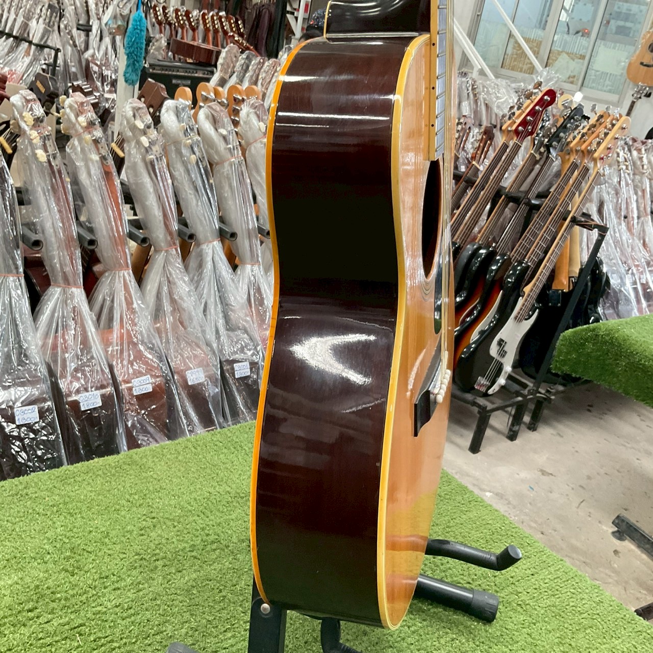 กีต้าร์โปร่ง YAMAHA : FG-202B