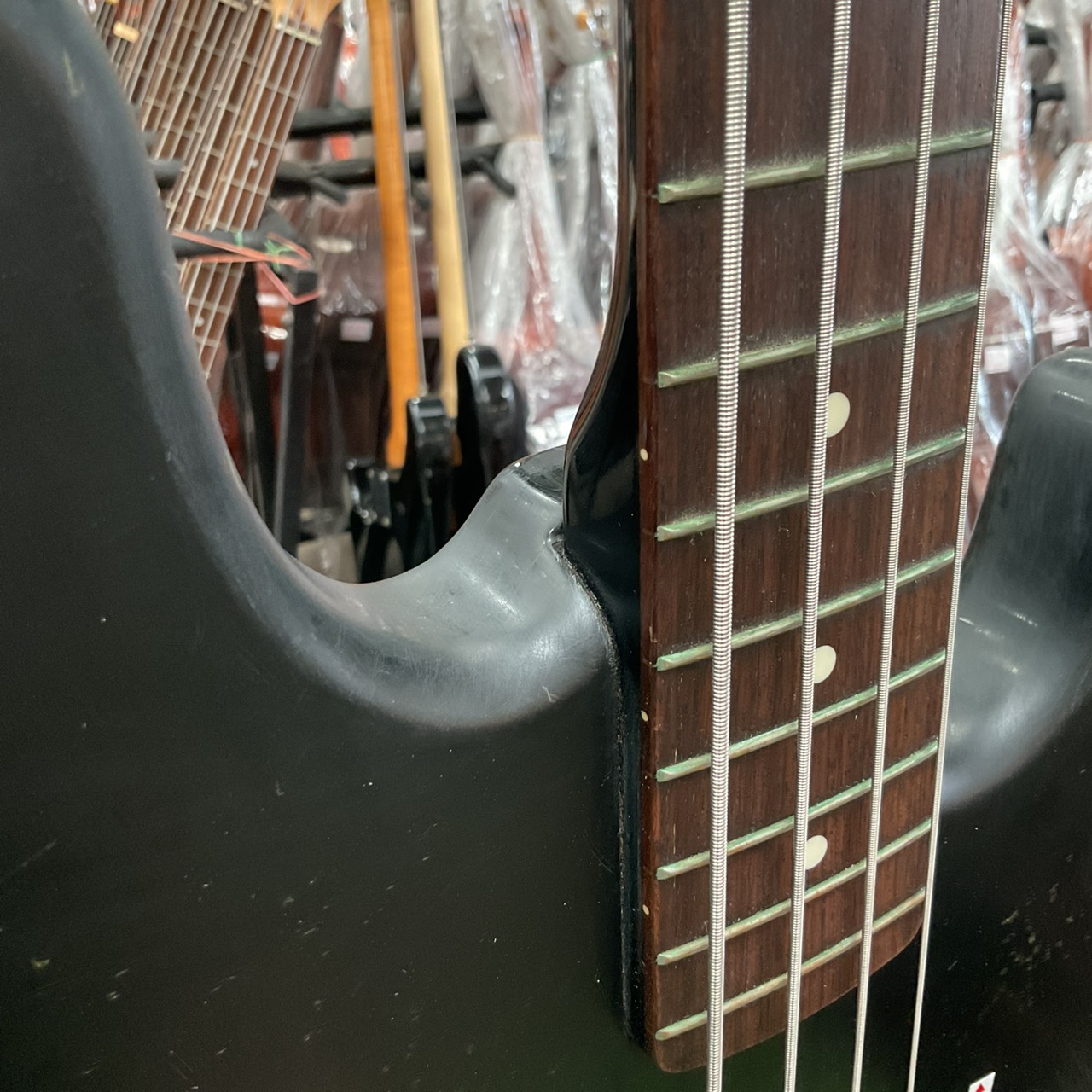 กีต้าร์เบส FERNANDES : LIMITED EDITION