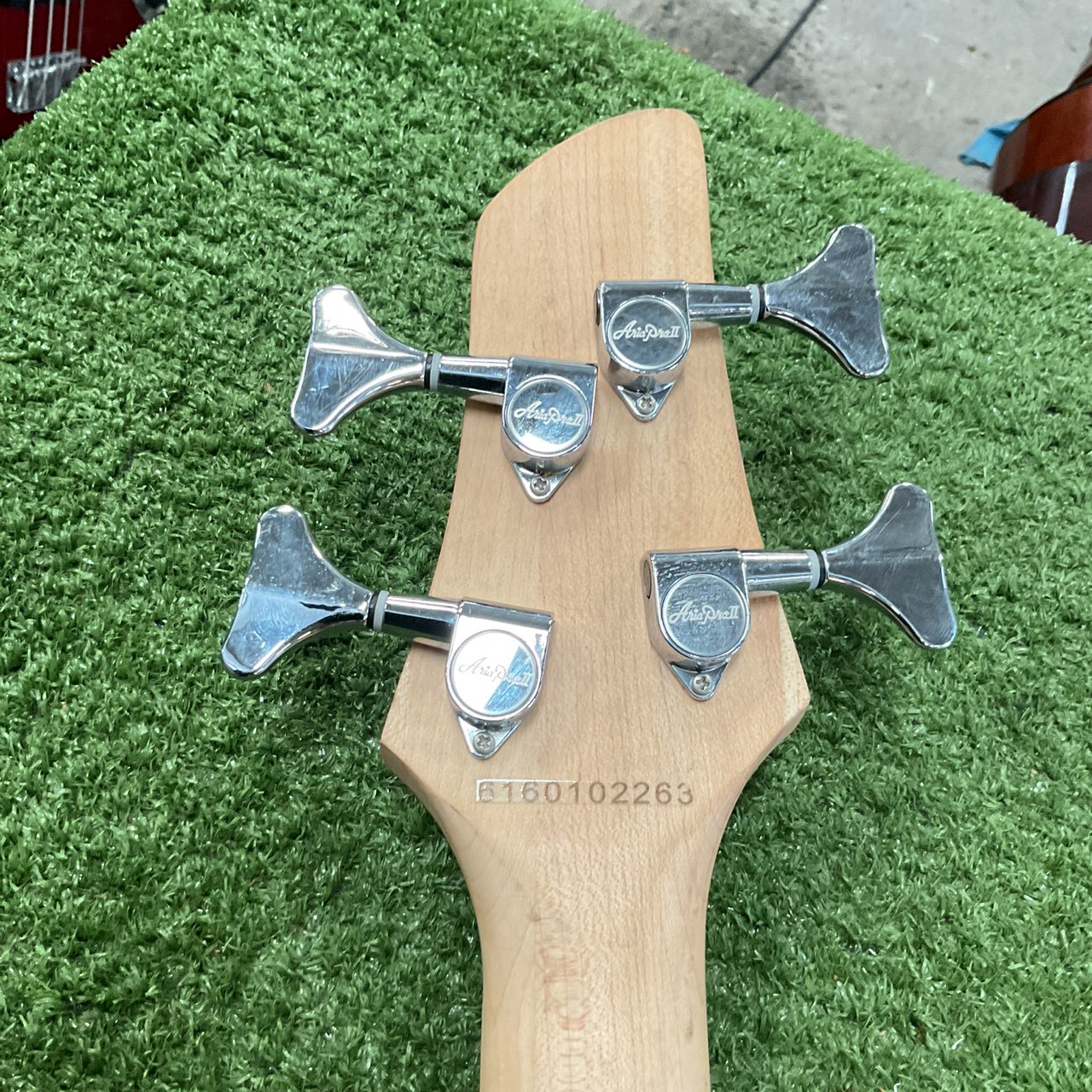 กีต้าร์เบส Aria Pro II