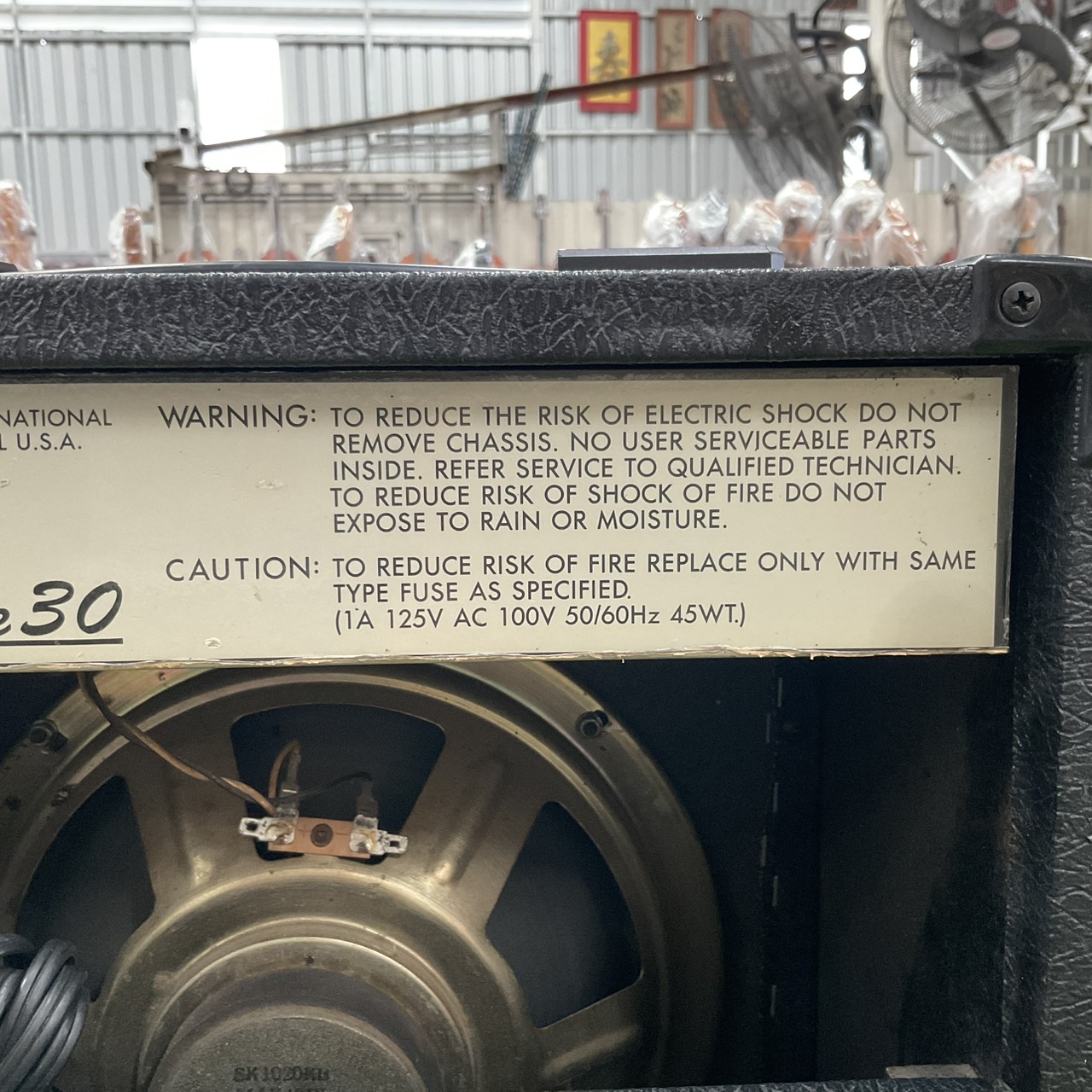 แอมป์กีต้าร์ WASHBURN : Live30