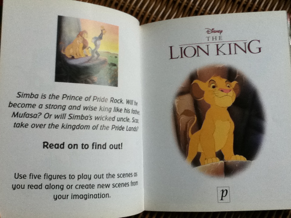 The Three Little Pigs and Puss in Boots, Buster Takes a Hostage, Iggy Pig's Party และ THE LION KING รวม 4 เล่ม