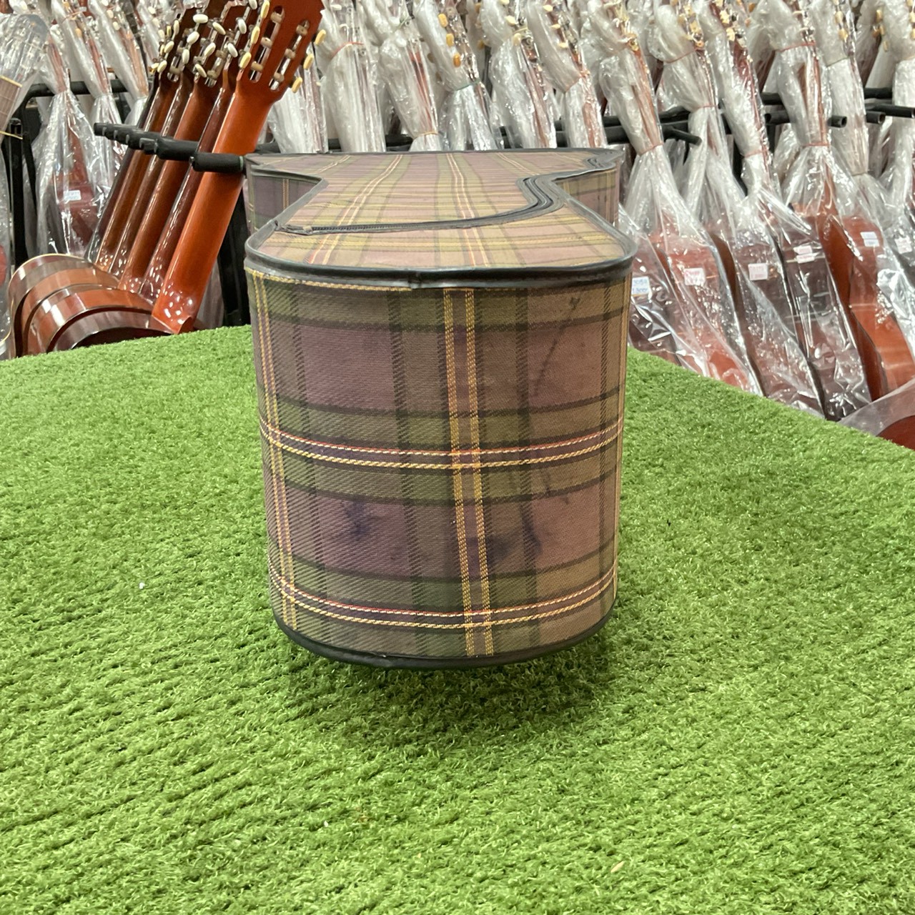 กล่องเคสกีต้าร์โปร่ง