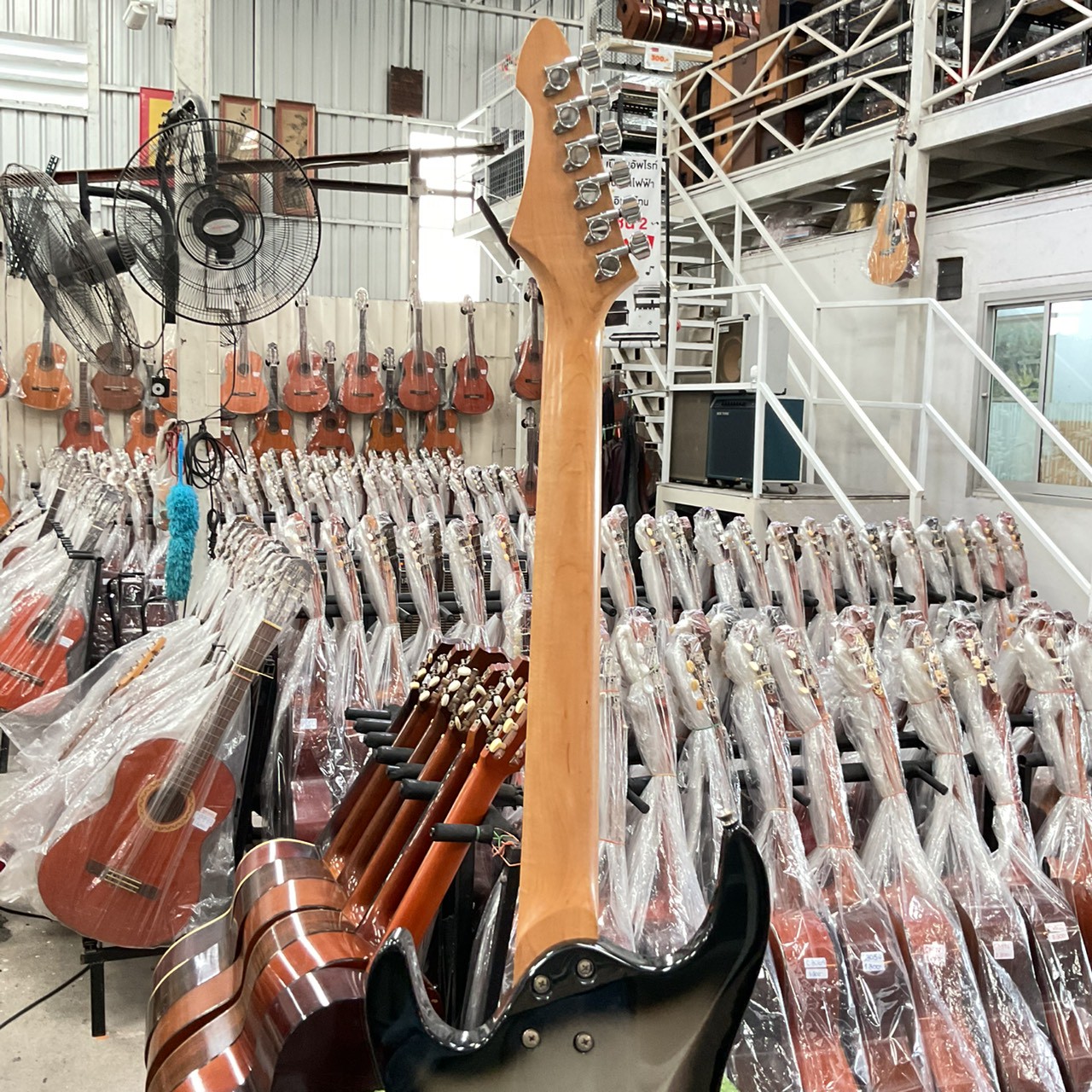 กีต้าร์ไฟฟ้า Aria Pro II : MA