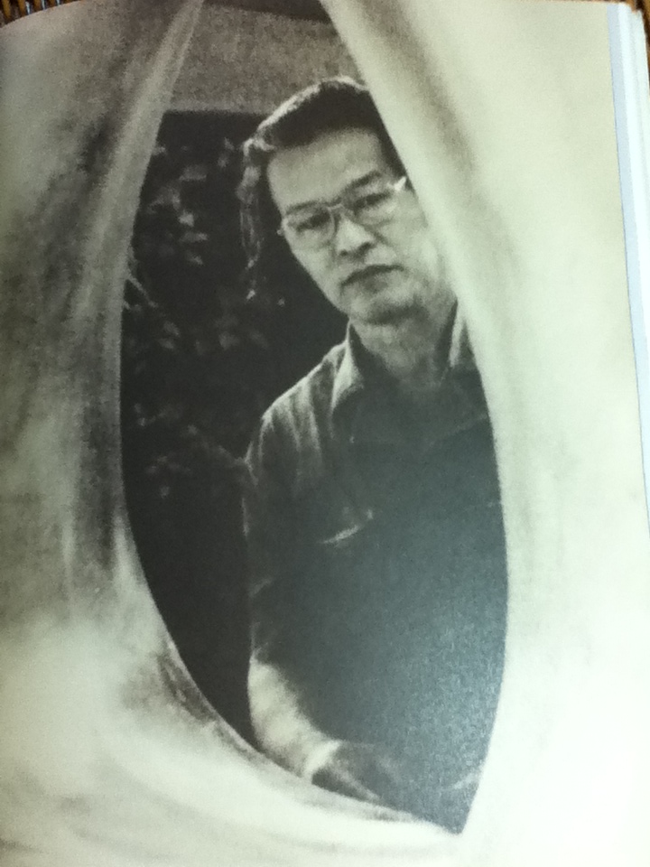 ศาสตราจารย์เกียรติคุณ ชลูด นิ่มเสมอ สายธารแห่งชีวิต สายธารแห่งศิลปะ จัดพิมพ์เนื่องในการพระราชทานเพลิงศพ ศาสตราจารย์เกียรติคุณ ชลูด นิ่มเสมอ