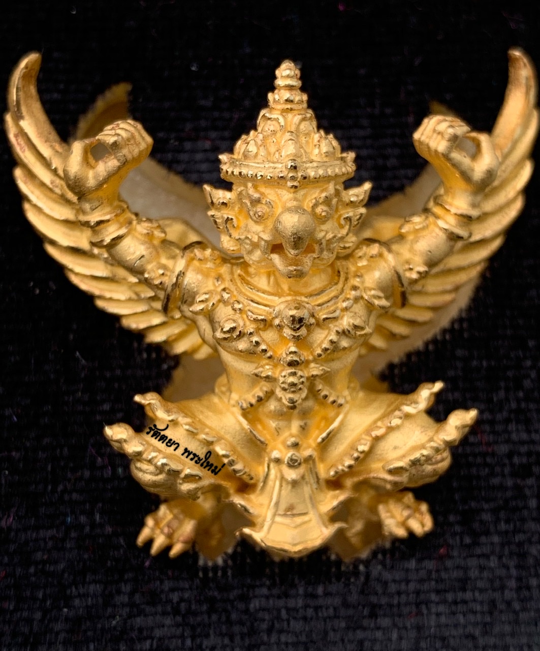 พญาครุฑ รุ่นราชาโชค ราชาทรัพย์ พระอาจารย์อึ่ง วัดเชิงหวาย กทม. เนื้อสัมฤทธิ์กระไหล่ทอง